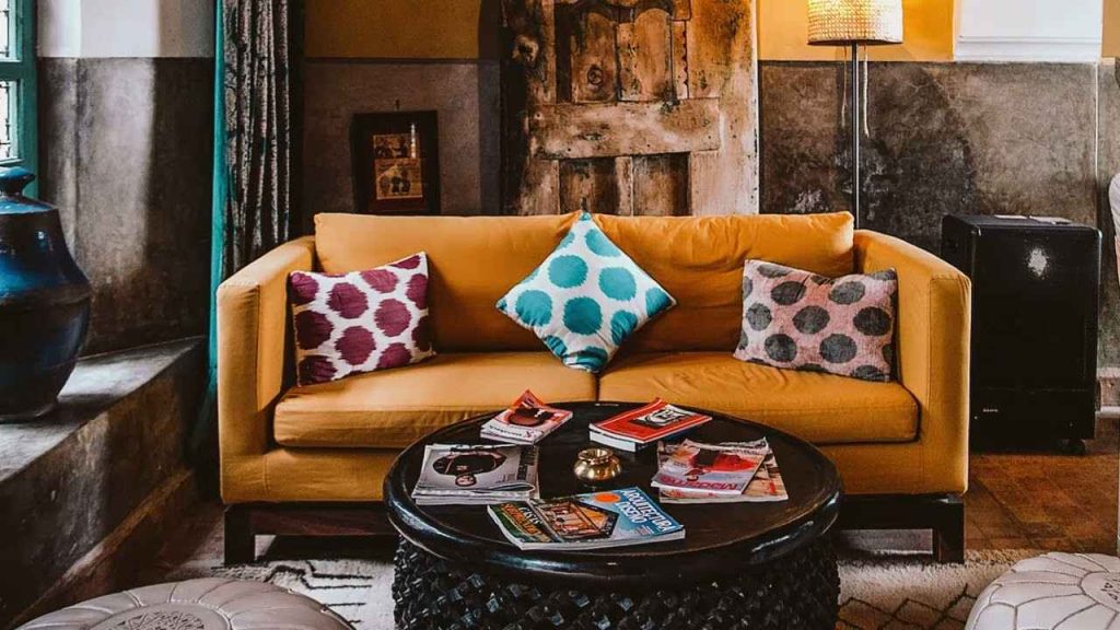 Top 10 sofa reupholstery mistakes in Dubai